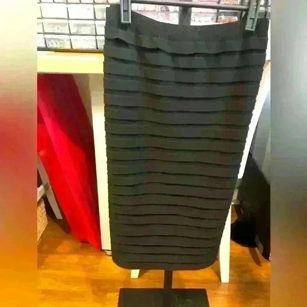 Dress Barn ruffled‎ skirt